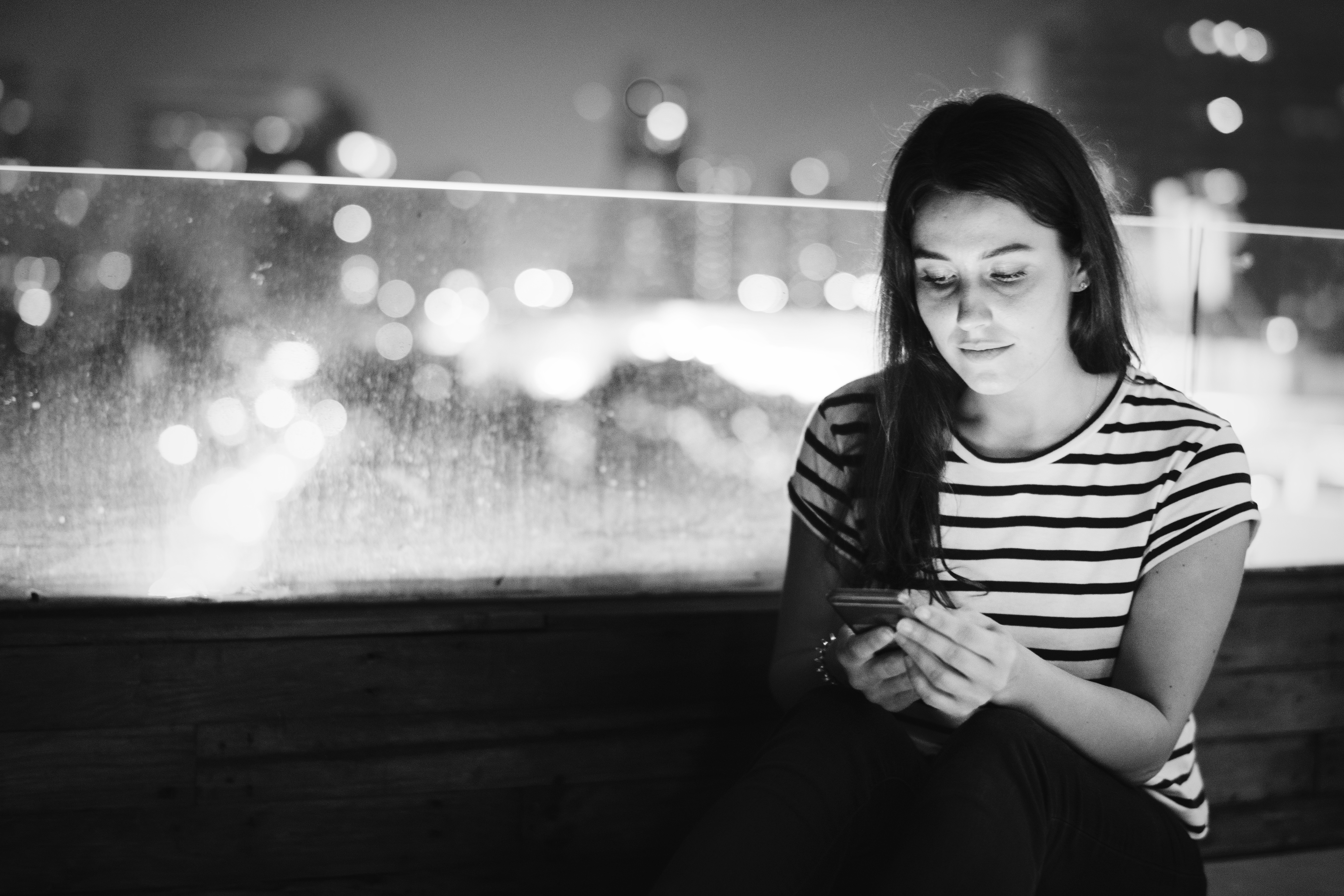 How to Stop Checking Your Ex’s Social Media (And Finally Move On)