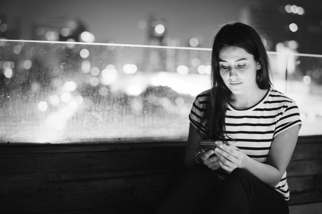 How to Stop Checking Your Ex’s Social Media (And Finally Move&nbsp;On)