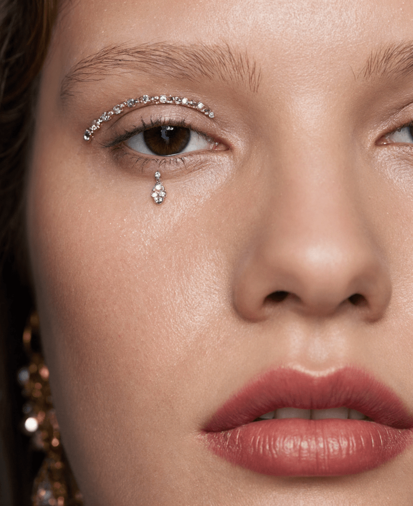 8 Brutal Signs Your Long-Distance Relationship Is Dead (And You’re the Last to&nbsp;Know)